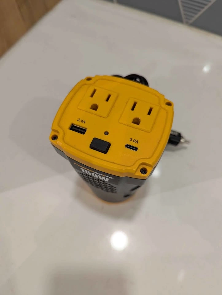 Cup holder power inverter - photo 3