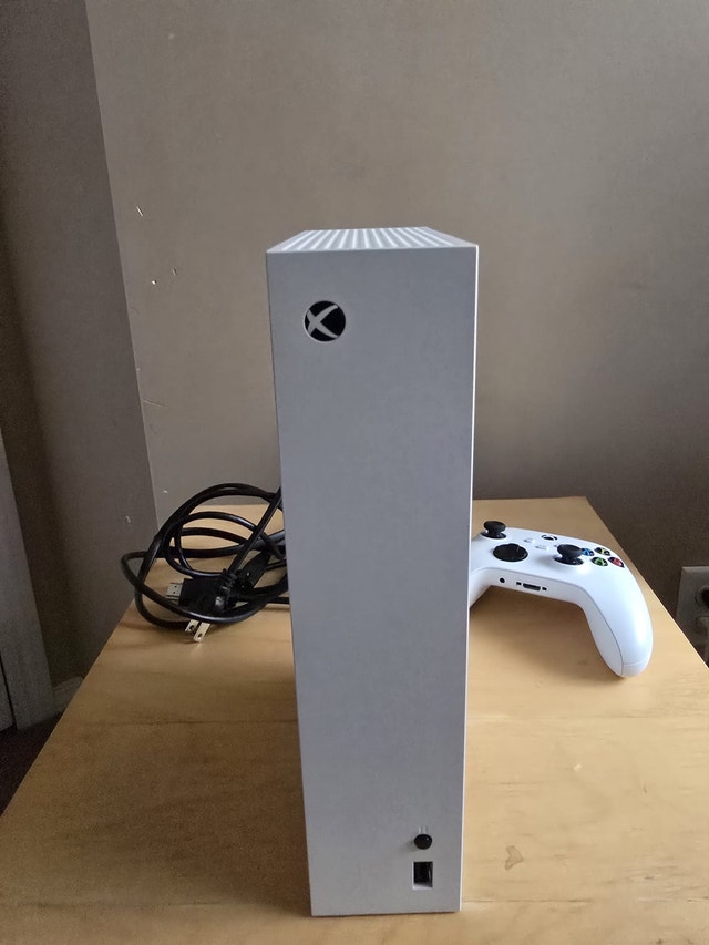 Xbox Series S - photo 2