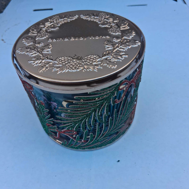Bath & Body works 3 wick Fresh Balsam candle & Holder New