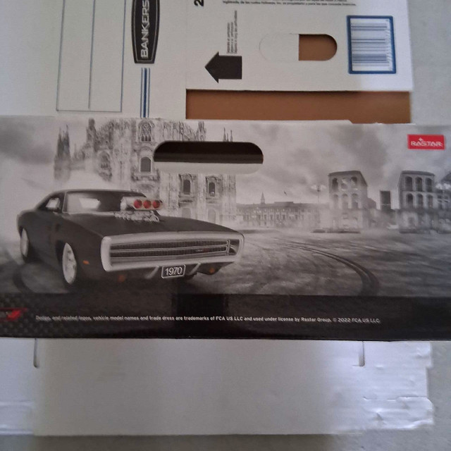 Rastar 1970 Dodge Charger R/T 1:16 scale Black - photo 4