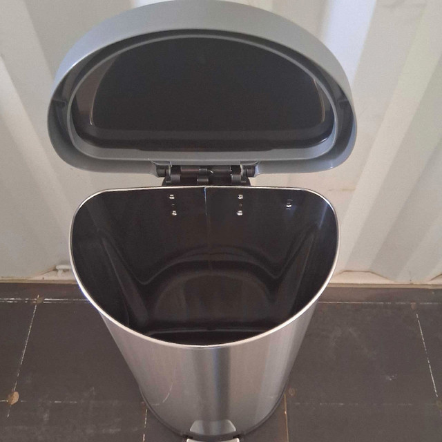 Eko 45 Litre Aria Step Bin - photo 4