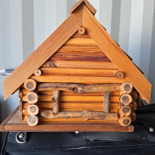 Log Cabin bird house - photo 3