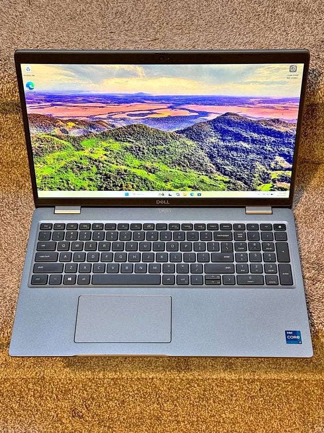 Dell Precision 3561 Business Laptop (11th gen i7, 16GB RAM)