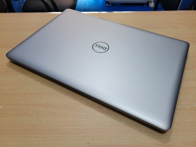 17" Dell Inspiron 17-5770 Laptop (Core i7, AMD Radeon) - photo 3