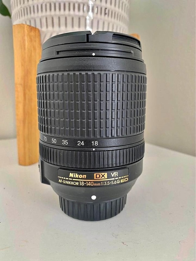 Nikon AF-S DX 18-140mm f/3.5-5.6G ED VR Lens