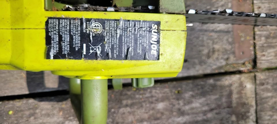 Sun Joe Electric Convertible Pole Chain Saw 10-inch 8.0 Amp - photo 5