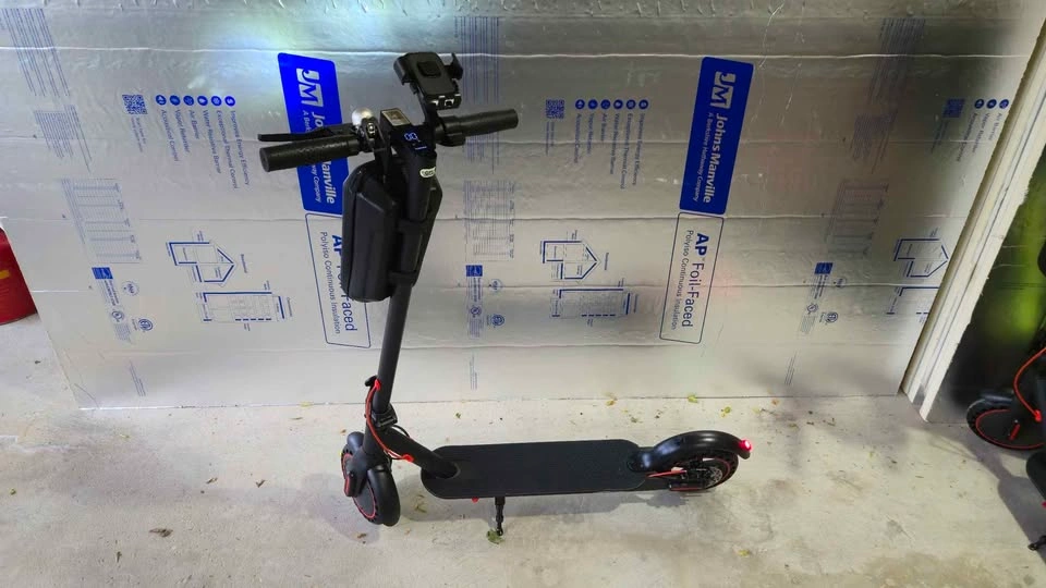 19MPH 22 Mile Range Electric Scooter - 350w 10.4ah - photo 3