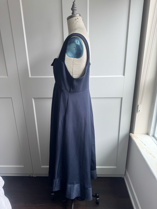 Beautiful Blue Dress w Pockets Ladies Size XL but fits Larger 1X - photo 5