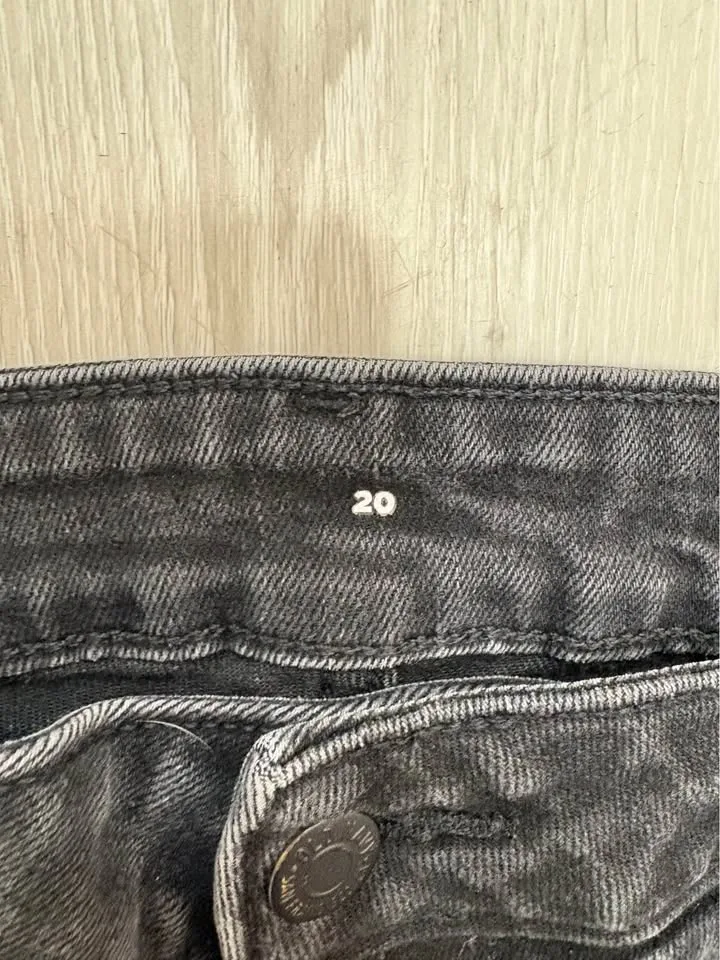 Old Navy Ladies Size 20 Skinny Jeans - photo 2