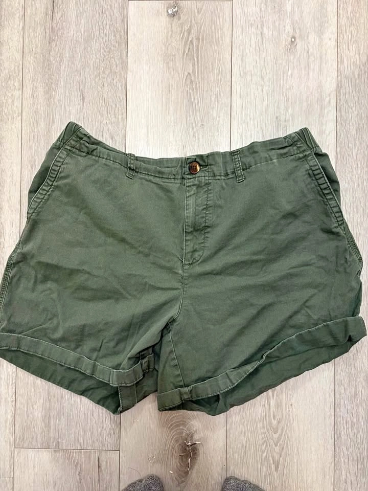 Old Navy Ladies 2x Casual Shorts - Green