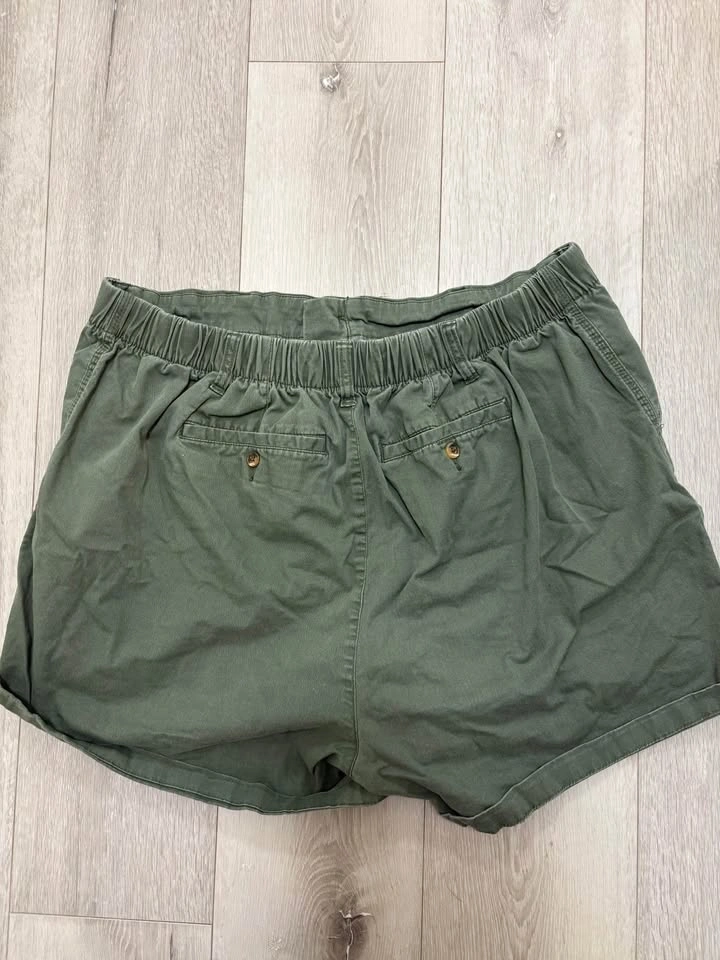Old Navy Ladies 2x Casual Shorts - Green - photo 3