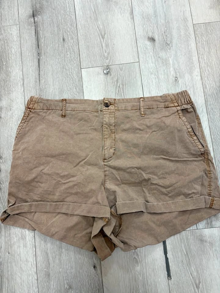 Old Navy Ladies 2x Casual Shorts - Tan