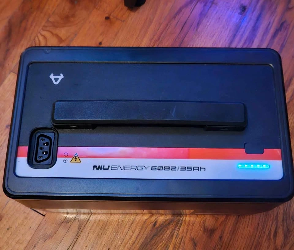 Original NIU NQi Series Battery - photo 2