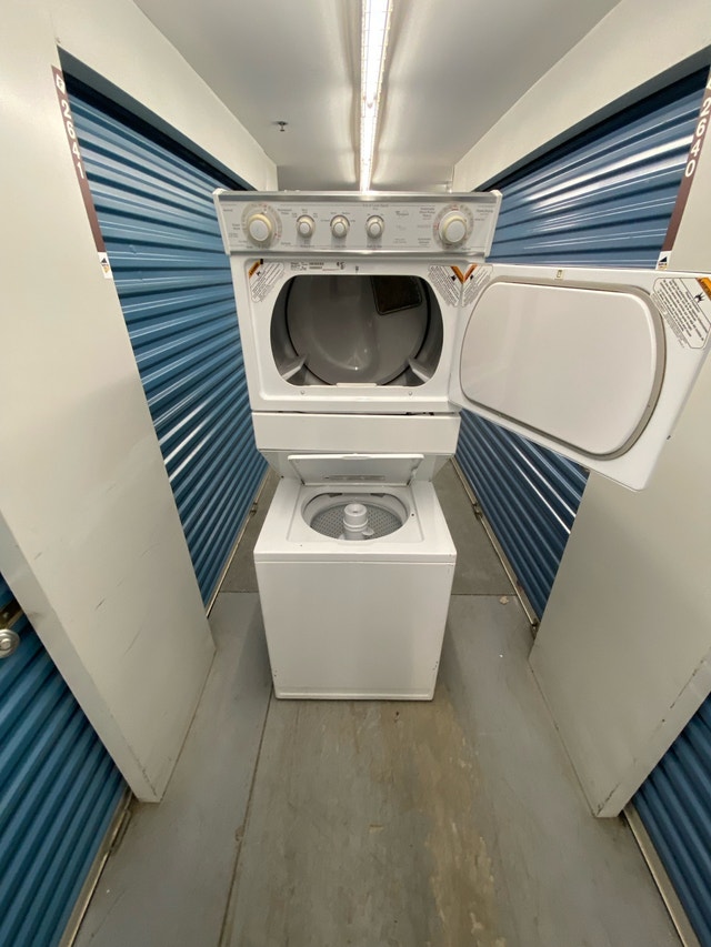 WHITE STACKABLE LAUNDRY MACHINE - photo 2