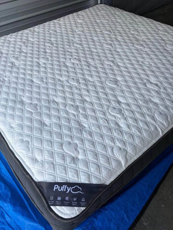 Puffy Royal Hybrid Mattress, King, Like New - photo 3