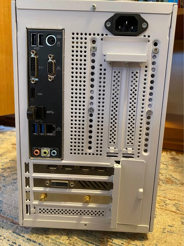 White Gaming PC - RX 580 / 32GB RAM - photo 3