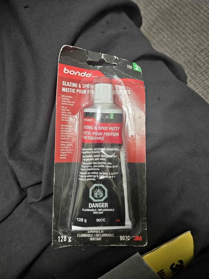 128 g Tube of Bondo Glazing and Spot Putty Unopened