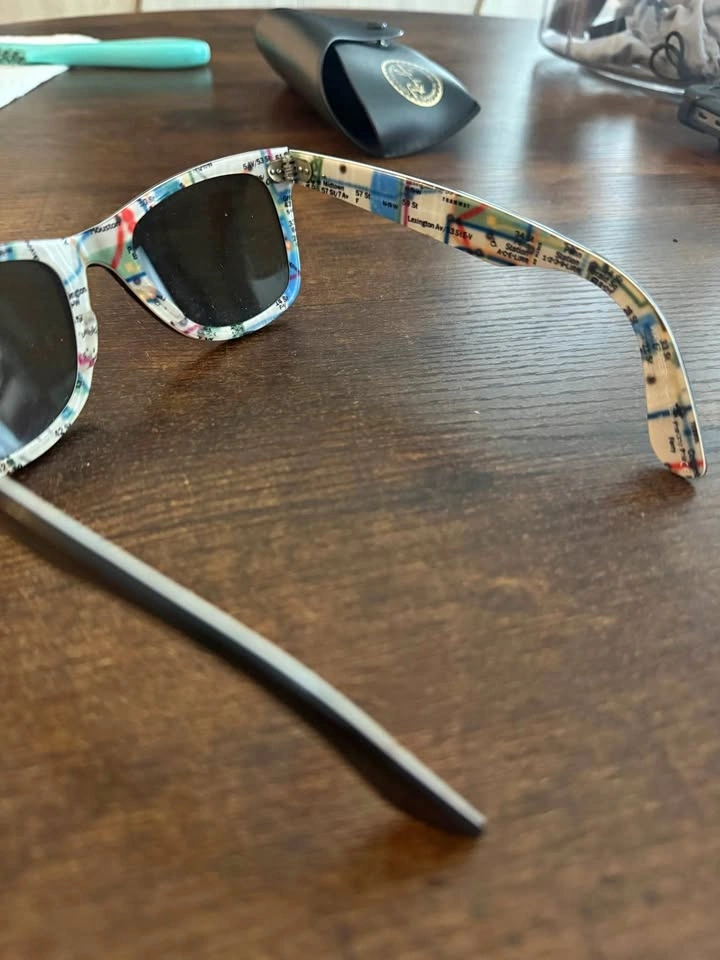 Ray-Ban Wayfarer Sunglasses - Vintage Limited Edition