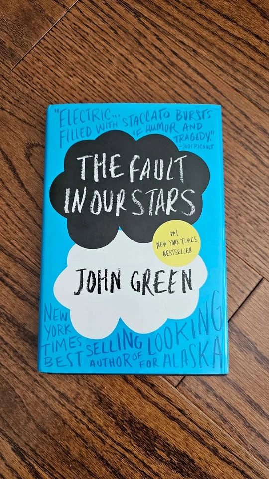 Books: We Were Liars, The Fault In Our Stars, Looking for Alaska - photo 3