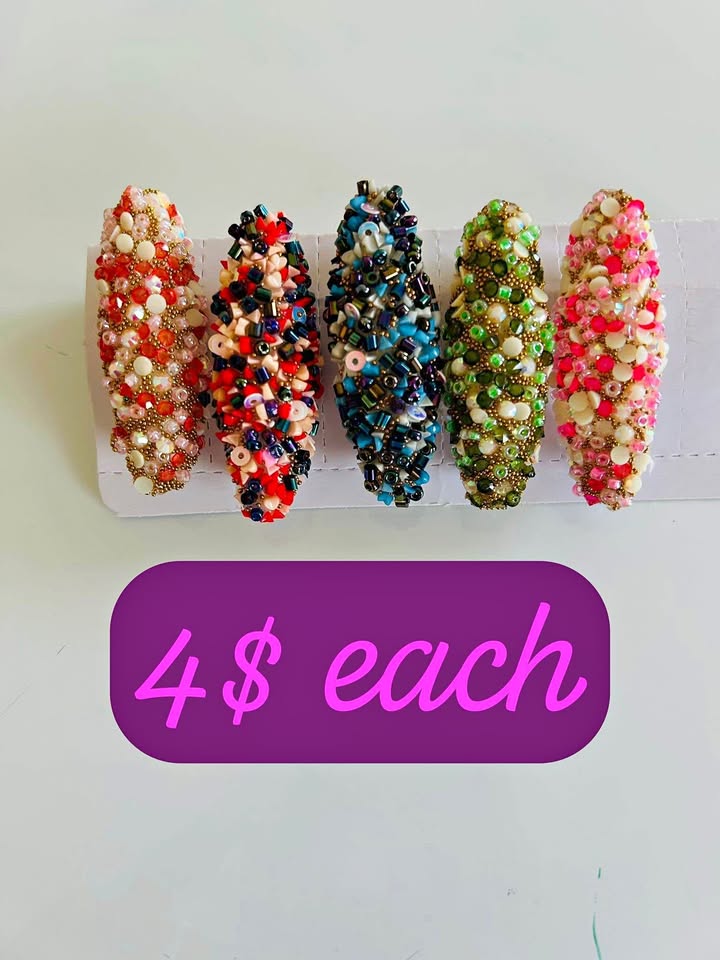New collection Sharee pin