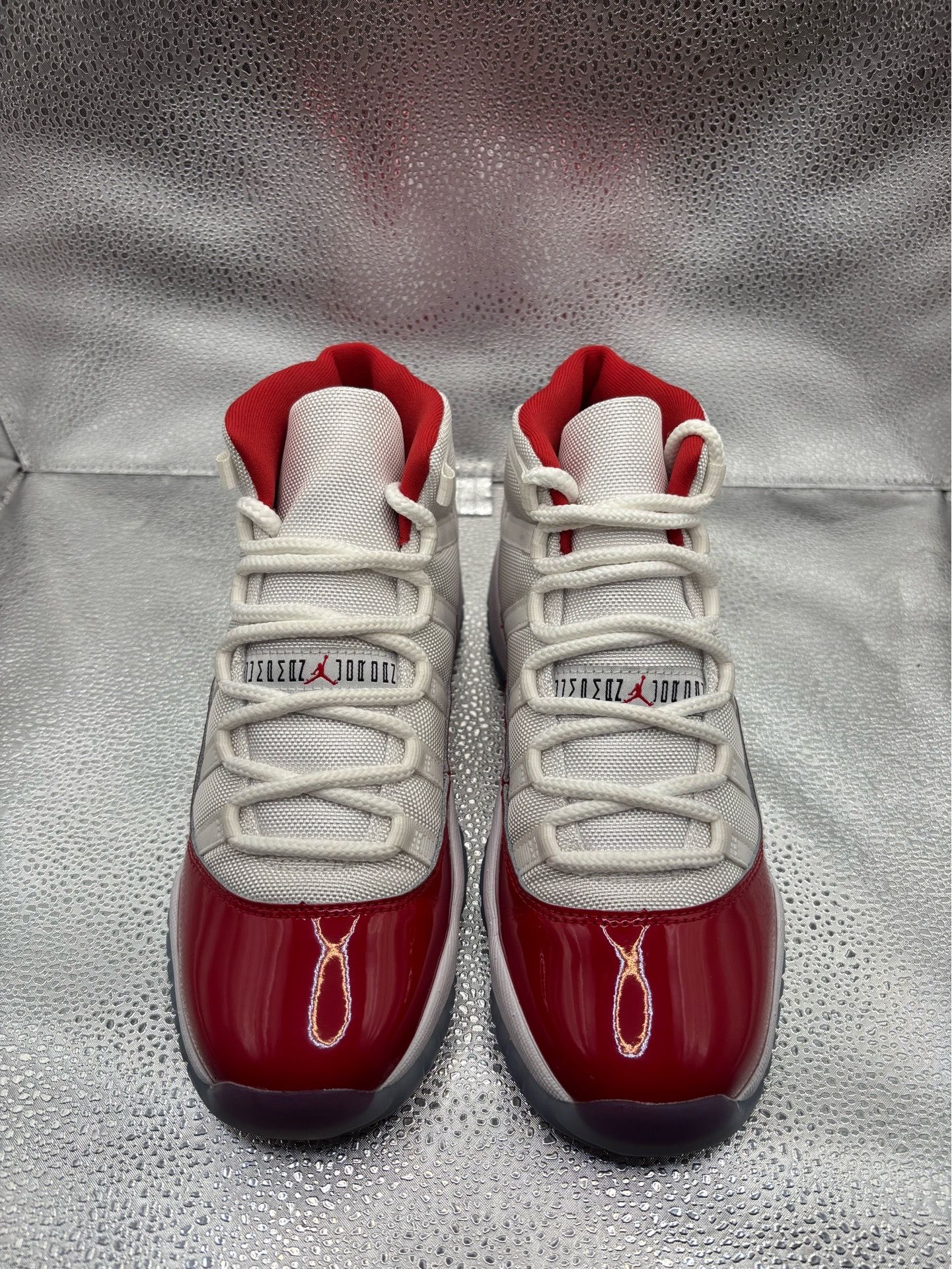 Air Jordan 11 Cherry GS - photo 2