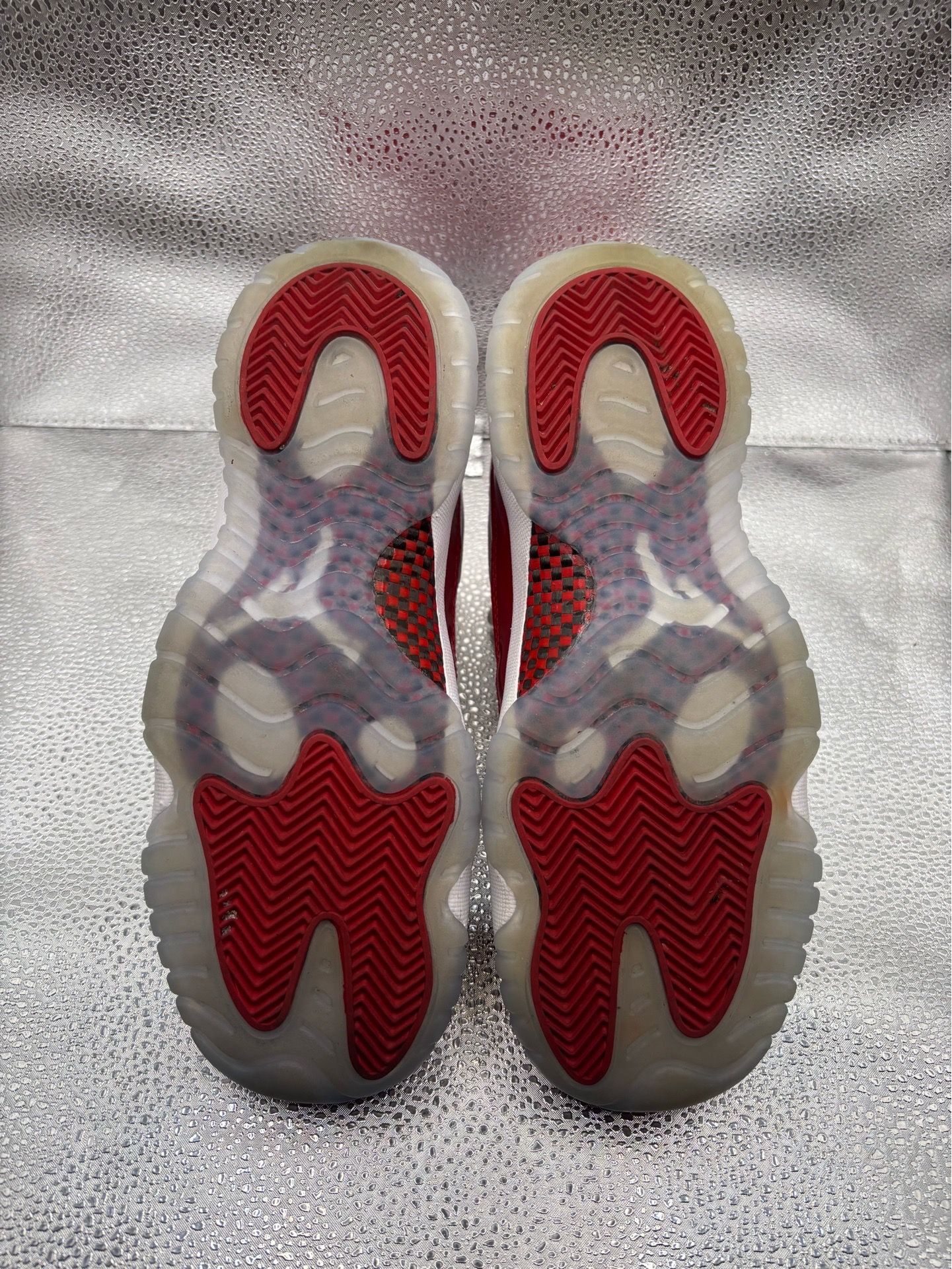 Air Jordan 11 Cherry GS - photo 3
