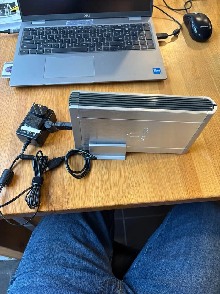 Iomega MDHD500-UE External Hard Drive Enclosure 500gb - photo 2