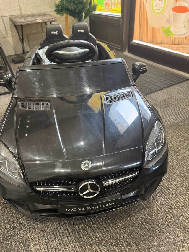 Black Mercedes-Benz SLC 300 Kids Ride-On Car