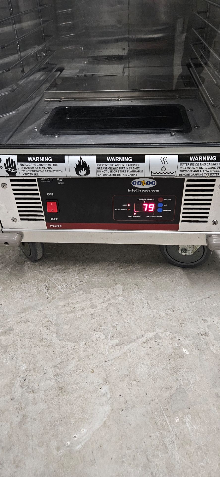 Commercial Heated Holding / Proofing Cabinet – 32 Pan Capacity – - photo 3