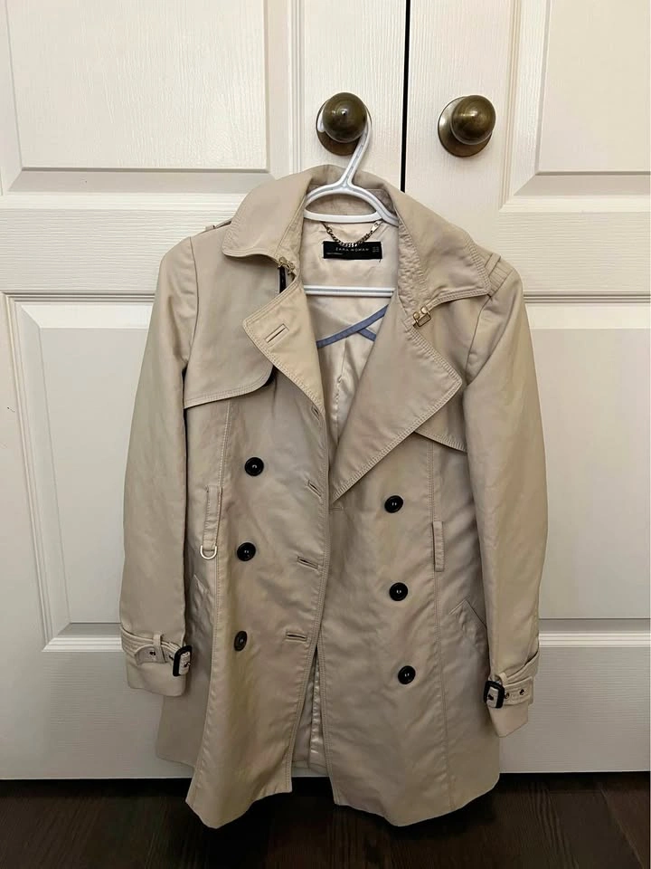 Zara Women's Light Beige Trench Coat - Size Medium