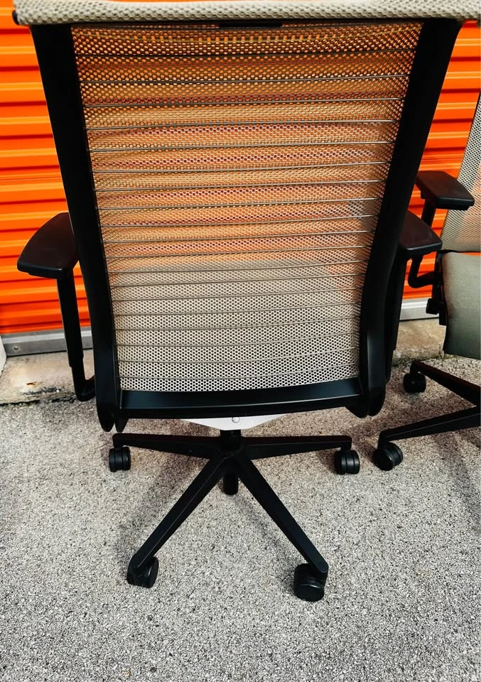 Steelcase V1 Think Ergonomic Office Chair (10 Available) - photo 2
