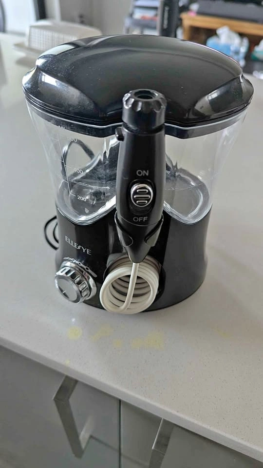 Oral Irrigator / Flosser