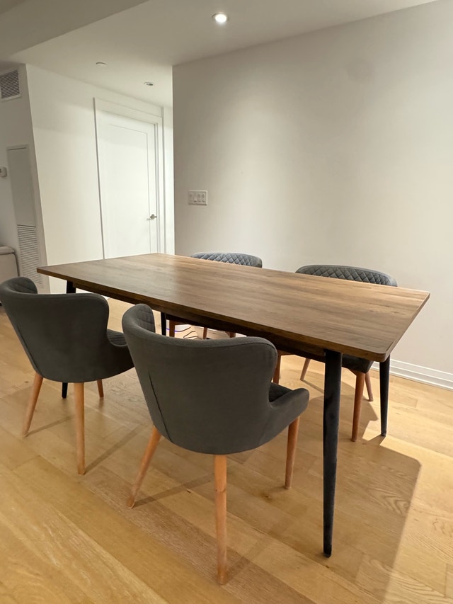 Table and chairs - photo 2