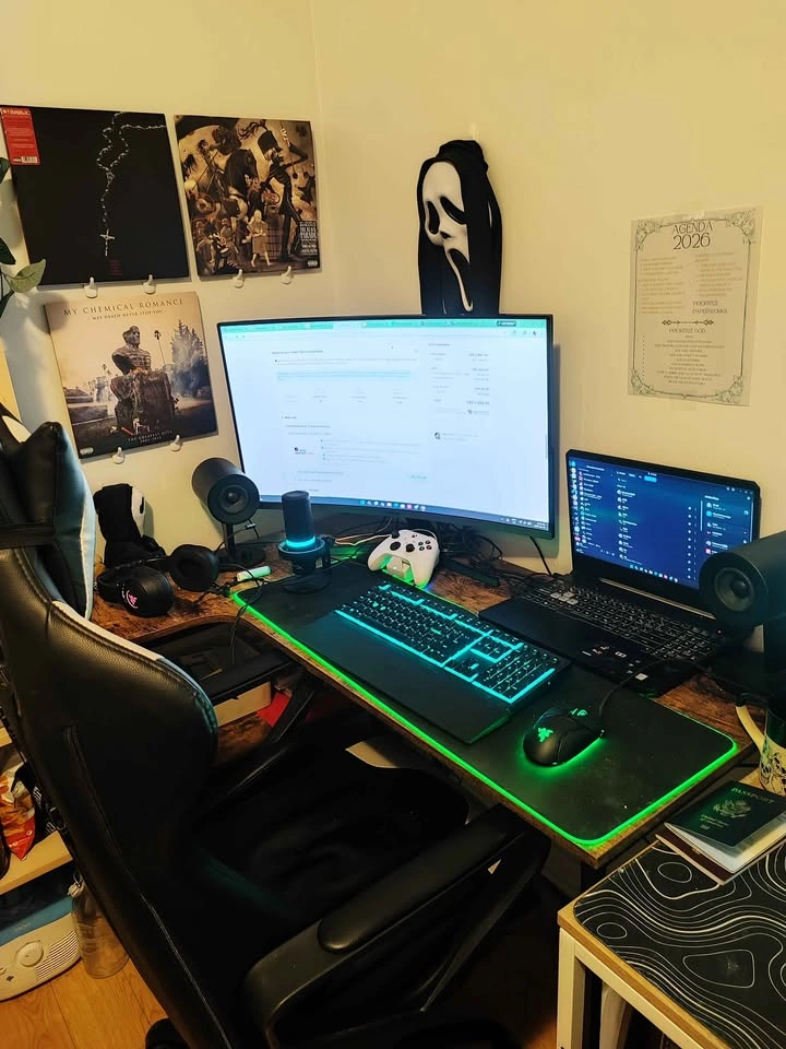 GAMING SET UP NEED GONE ASAP - photo 4
