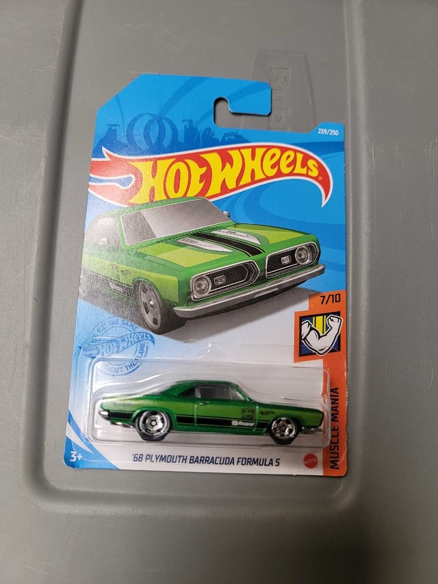 Hot Wheels '68 Plymouth Barracuda Formula S