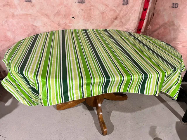 Solid Oak Dining Table with 4 Chairs image indicator(3)