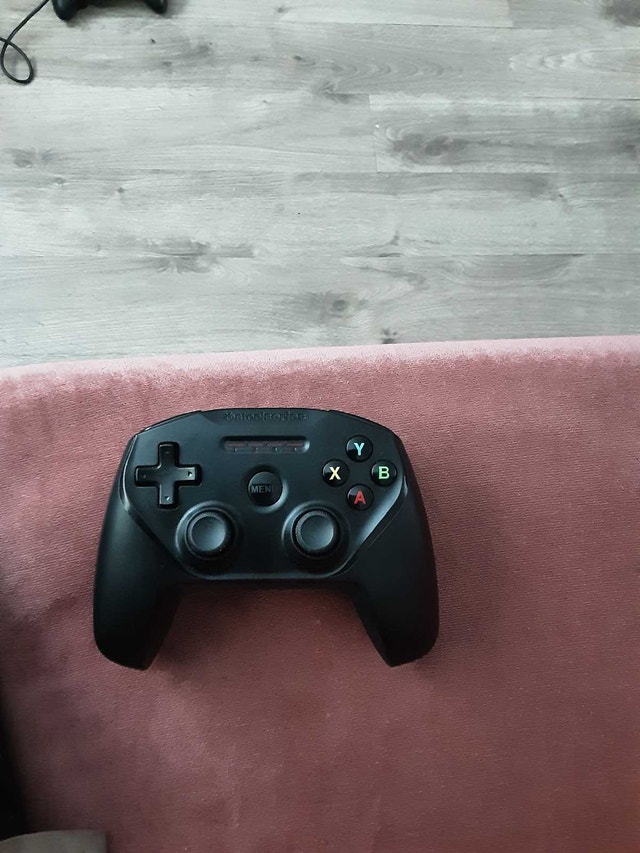 SteelSeries Nimbus Wireless Gaming Controller