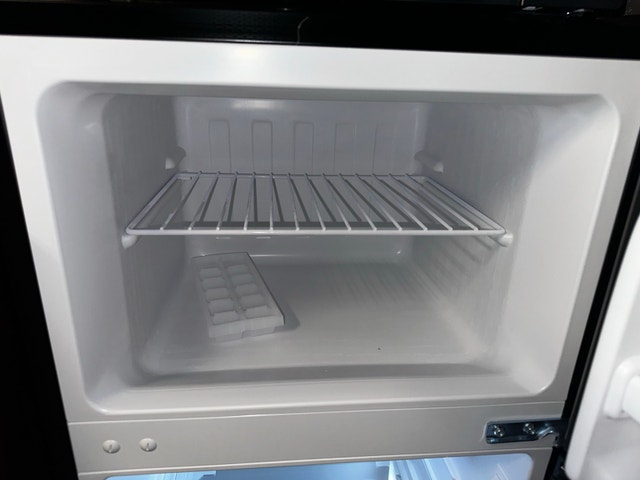 Like New - Never Used - Mini Refrigerator - photo 4