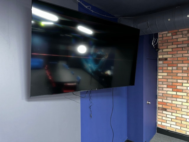 2 - Barely Used - TCL 75” TVs for Sale with Wall Mount Included. - photo 4