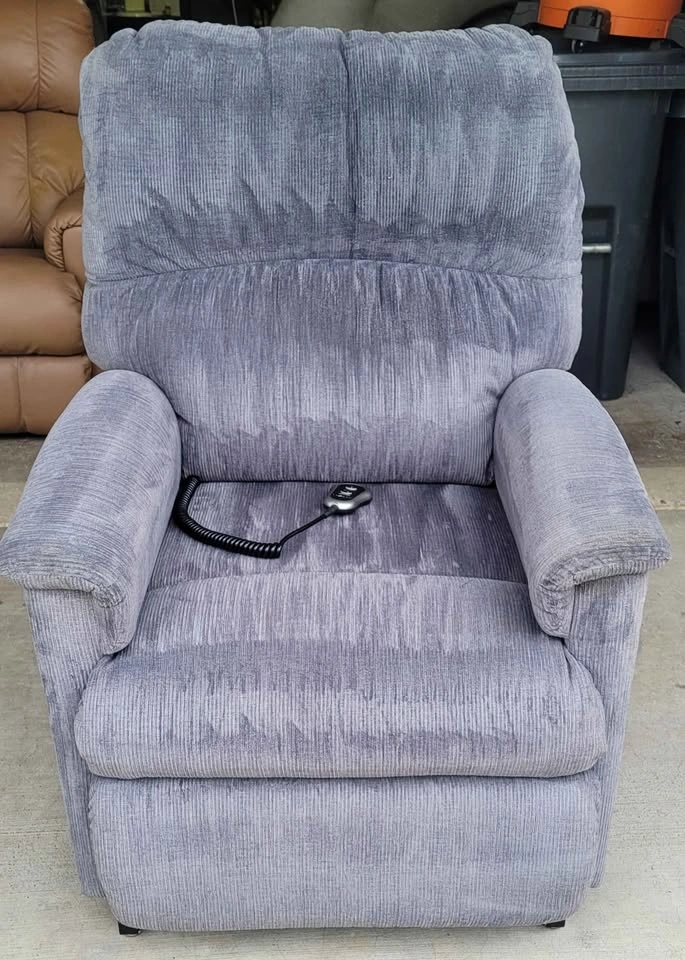 LaZBoy Electronic Lift Recliner - Like New! - photo 4