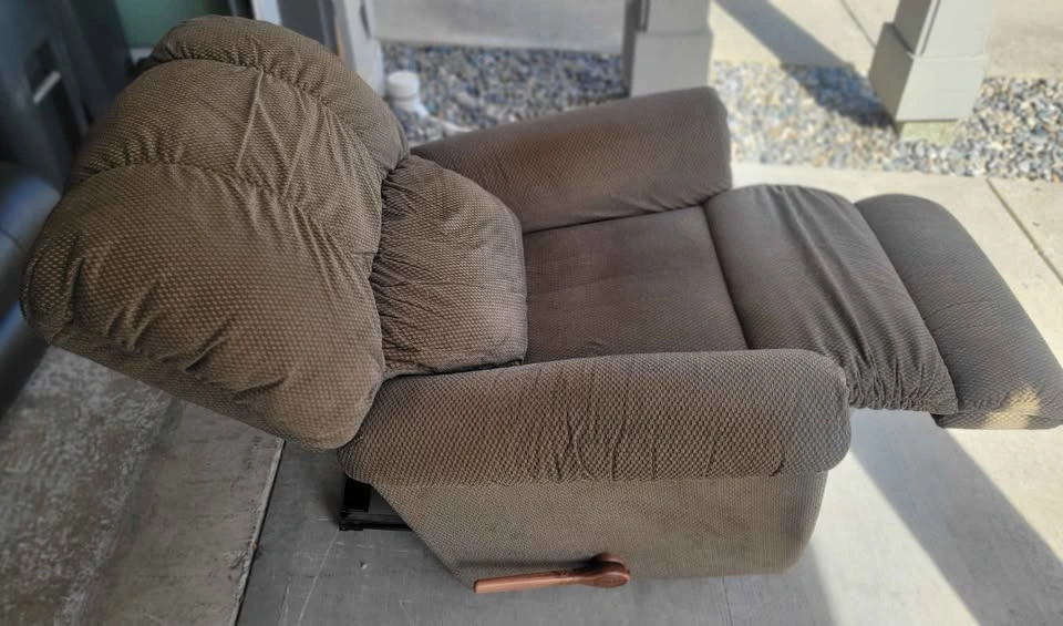 Brown Corduroy Wall Saver LaZBoy Recliner - photo 4