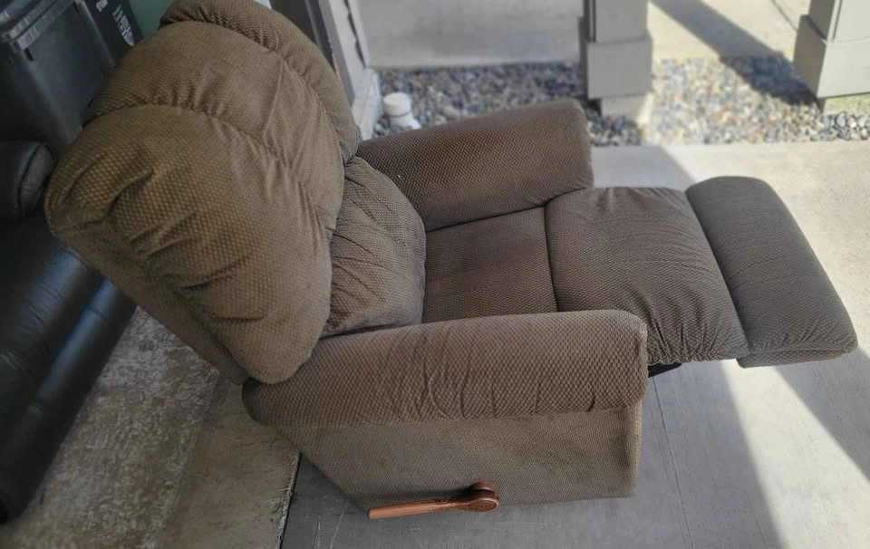 Brown Corduroy Wall Saver LaZBoy Recliner - photo 5