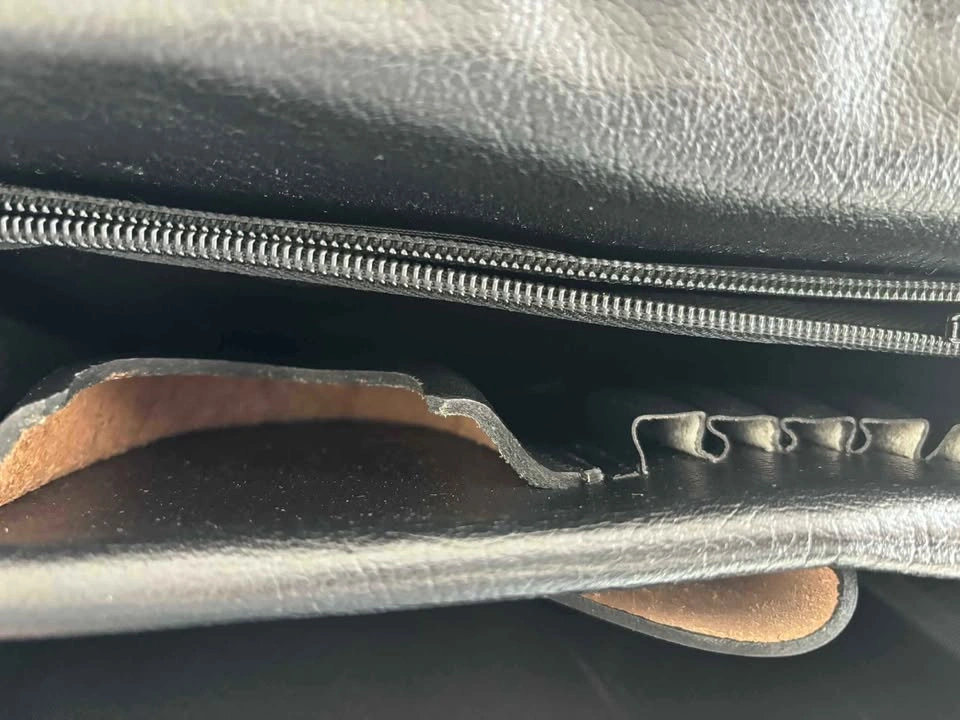 1970s Female RCMP Issued Gun/Duty Purse - photo 3