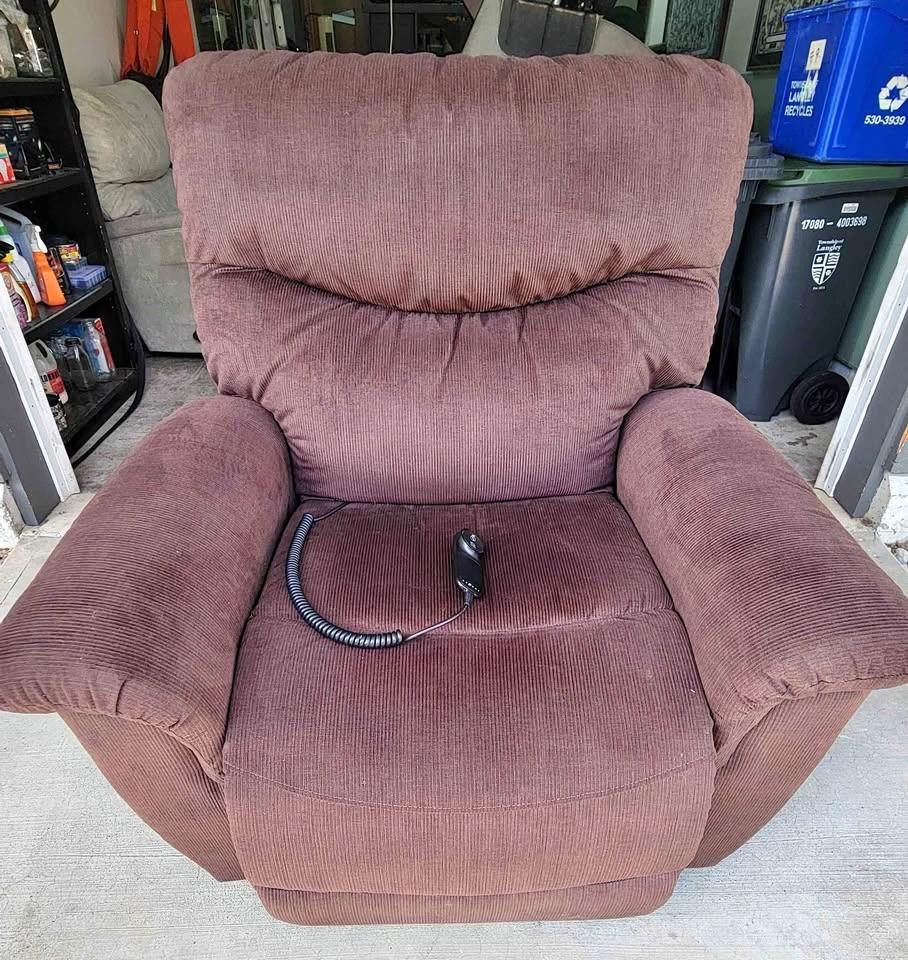 LaZBoy Electronic Lift Recliner - Free Delivery