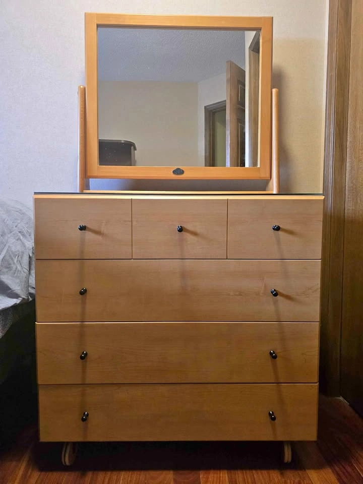 Dresser with mirror