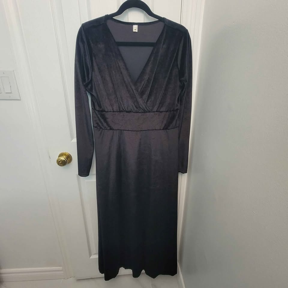 Women Clothes L/XL ($5 & Up) - photo 5