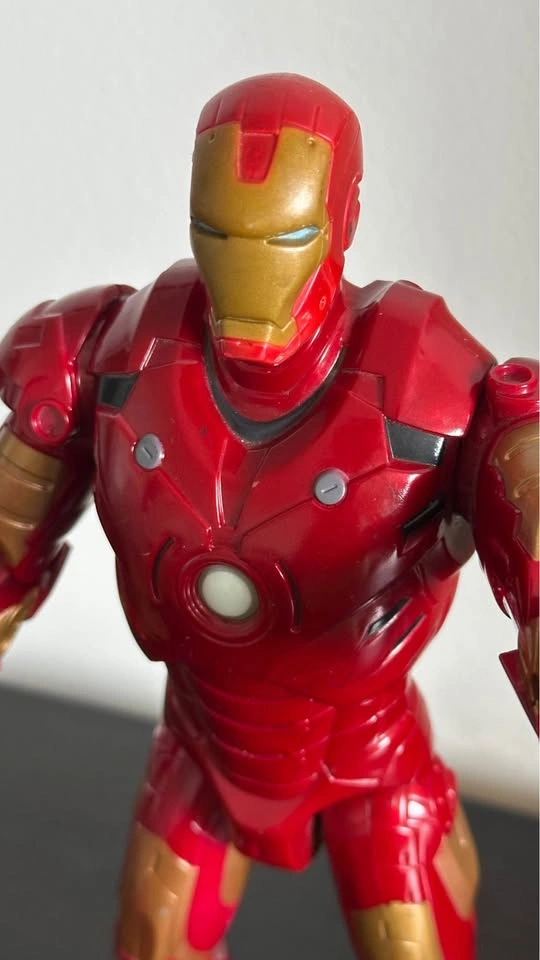 Marvel Iron Man Electronic Figure Working Lights & Sounds - photo 2