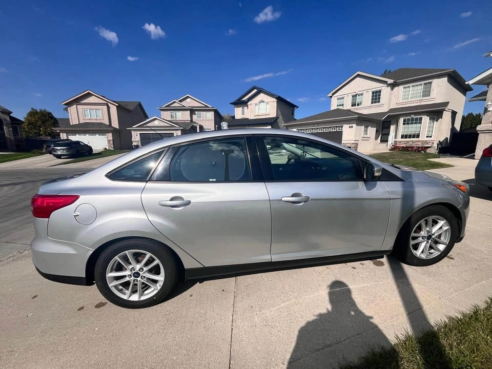 2015 Ford Focus SE - photo 2