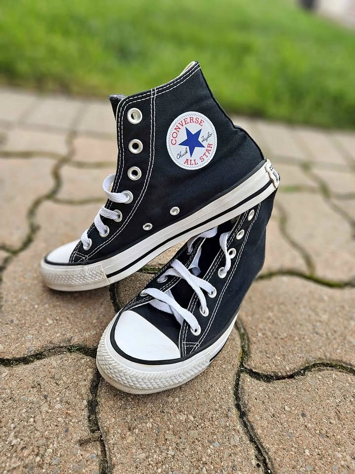 Black Chuck Taylor All Star Hightop Converse Size 7