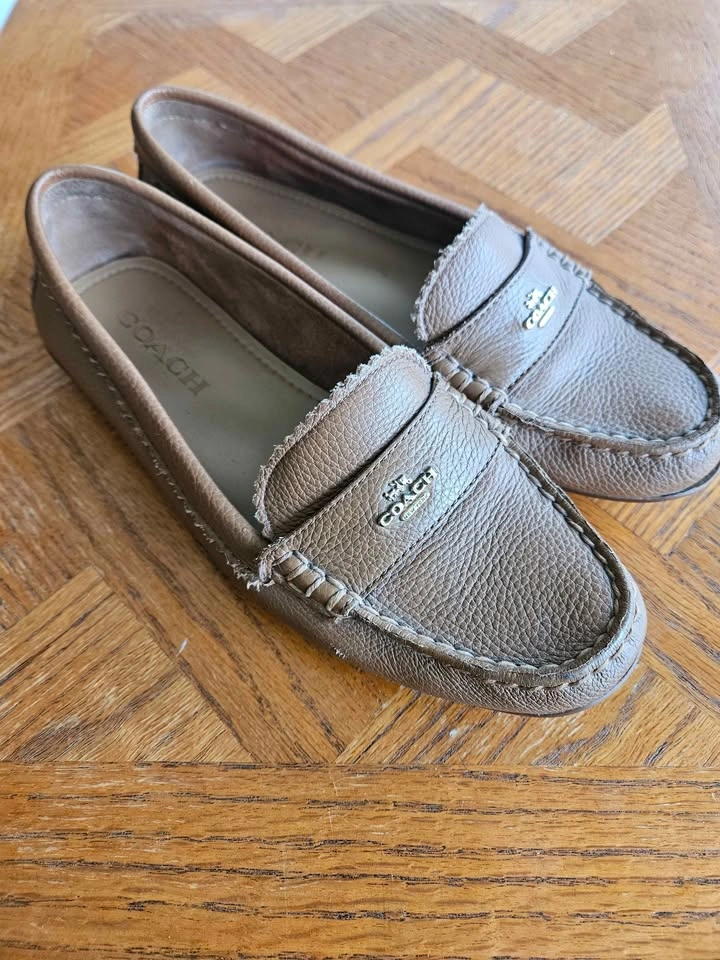Brown Coach Loafers Size 6.5 Women's - photo 2